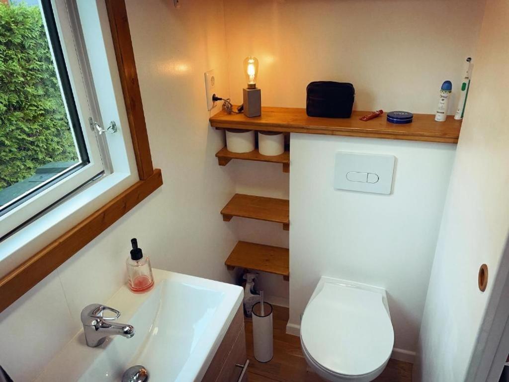 Tiny House Fleesensee Mit Eigenem Garten Und Nur Wenige Meter Vom Seeufer Göhren-Lebbin Esterno foto
