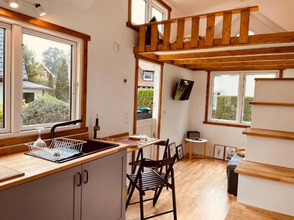 Tiny House Fleesensee Mit Eigenem Garten Und Nur Wenige Meter Vom Seeufer Göhren-Lebbin Esterno foto